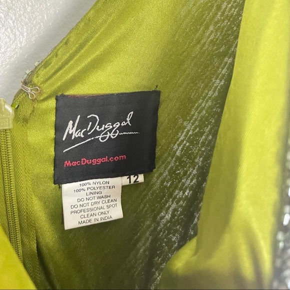 MAC DUGGAL Sleeveless Surplice V-Neck Beaded A-Line Gown in Olive Size US 12 - Picture 4 of 5